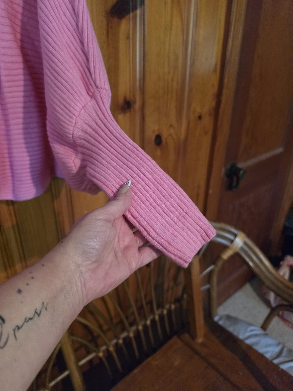 Off-Shoulder Ribbed Knit Sweater - Pink - Picture 11 of 12